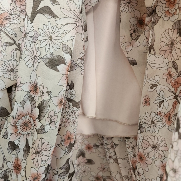 En Focus Petite Floral Wrap Dress Size 4P. Cottage Core, Romantic - Picture 6 of 13